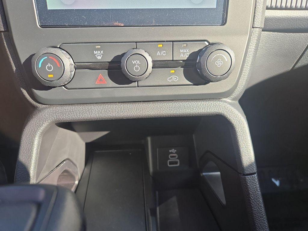 new 2025 Ford Ranger car, priced at $35,052