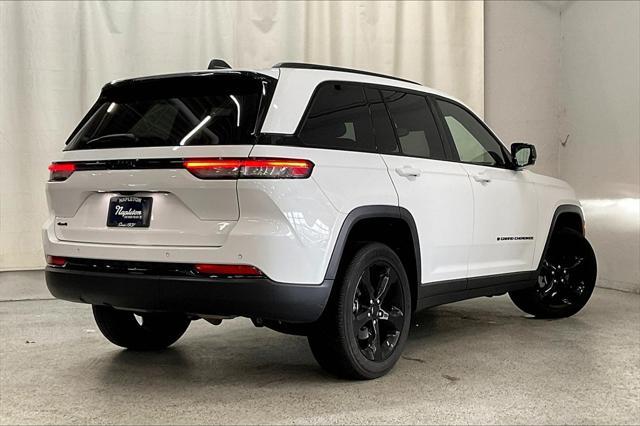 used 2023 Jeep Grand Cherokee car, priced at $33,223