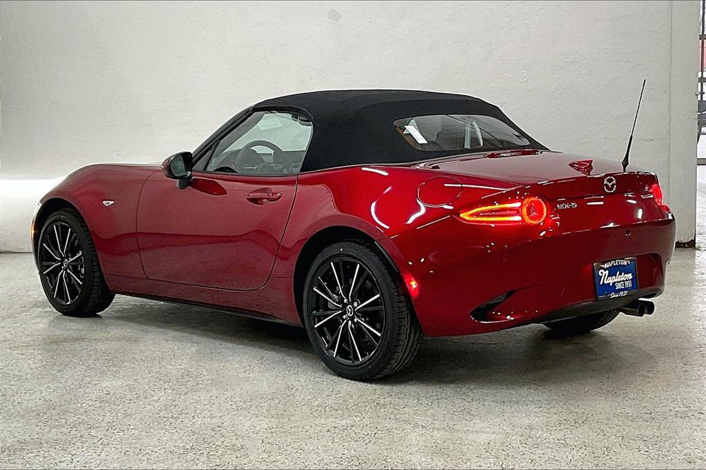 new 2025 Mazda MX-5 Miata car