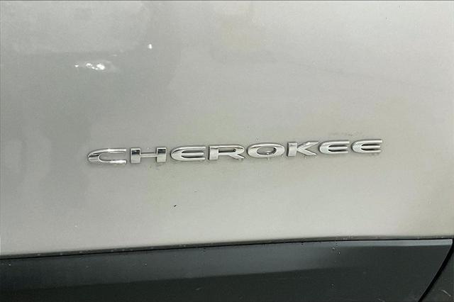 used 2021 Jeep Cherokee car, priced at $18,423