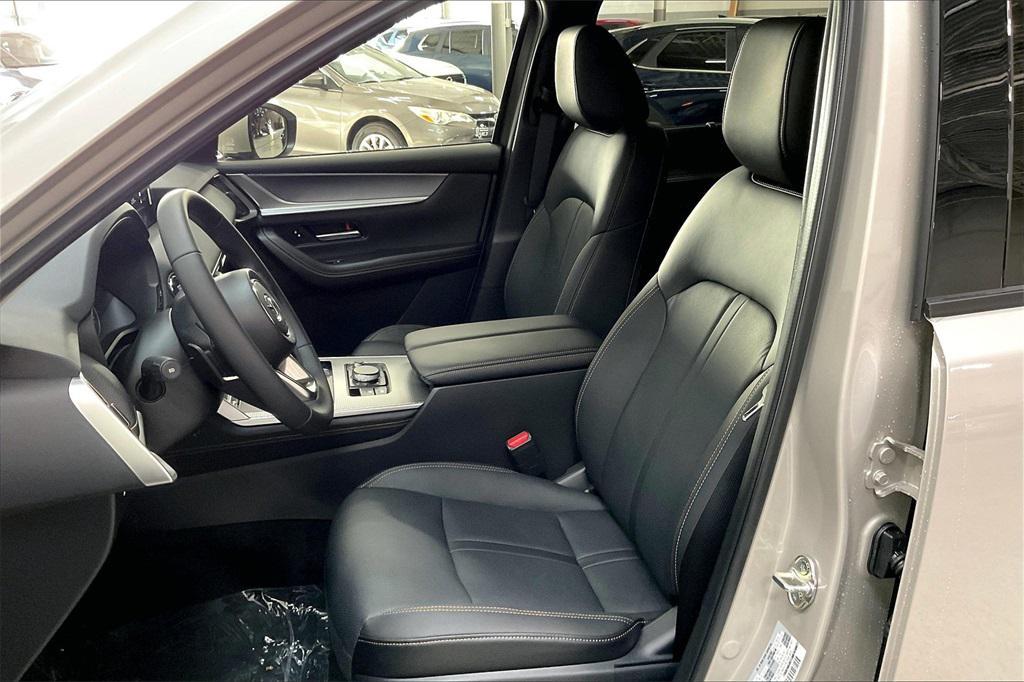 new 2025 Mazda CX-90 car, priced at $41,995