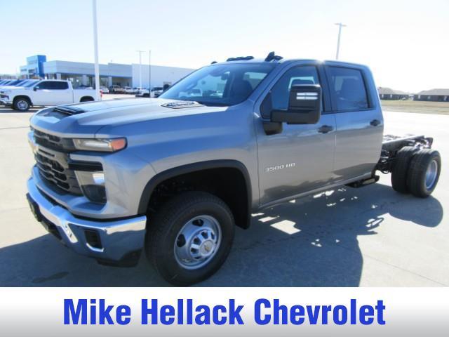 new 2025 Chevrolet Silverado 3500 car, priced at $65,473