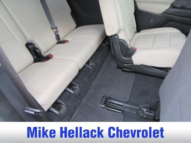 used 2023 Chevrolet Traverse car, priced at $32,850