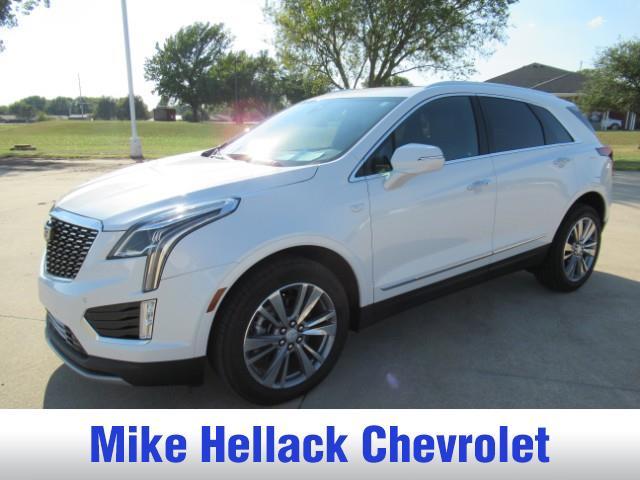 used 2025 Cadillac XT5 car, priced at $43,850