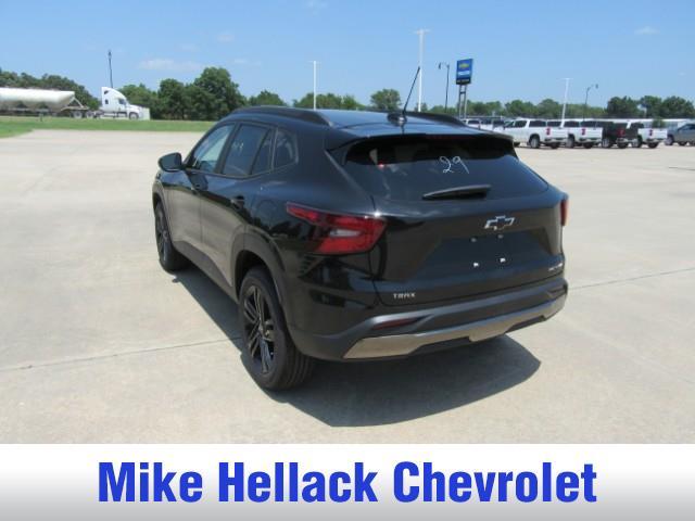 new 2025 Chevrolet Trax car, priced at $27,125