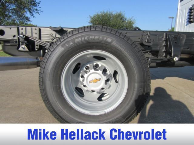 new 2026 Chevrolet Silverado 3500 car, priced at $65,423