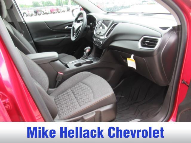used 2024 Chevrolet Equinox car, priced at $26,900