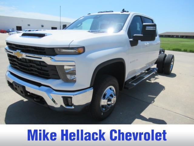 new 2024 Chevrolet Silverado 3500 car, priced at $71,953