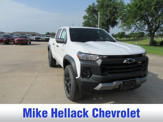 new 2025 Chevrolet Colorado car, priced at $44,233