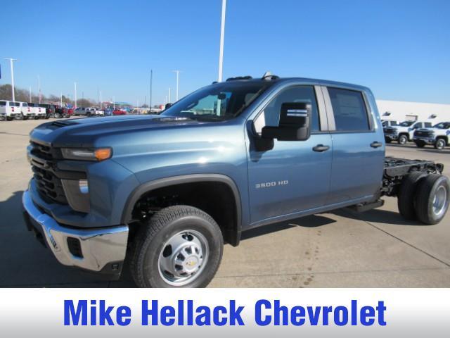 new 2025 Chevrolet Silverado 3500 car, priced at $65,473