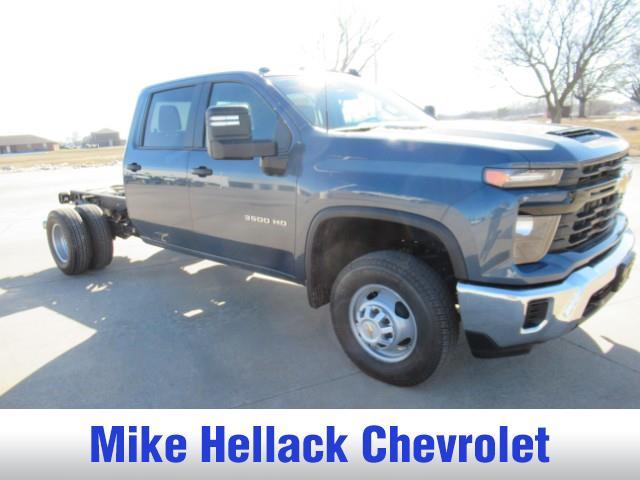 new 2025 Chevrolet Silverado 3500 car, priced at $65,473