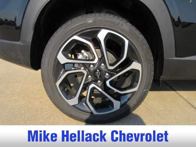 new 2025 Chevrolet Trax car, priced at $27,125