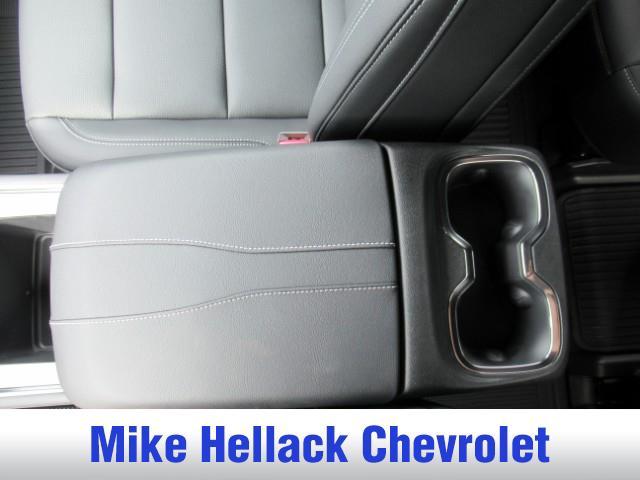 new 2025 Chevrolet Traverse car, priced at $47,365