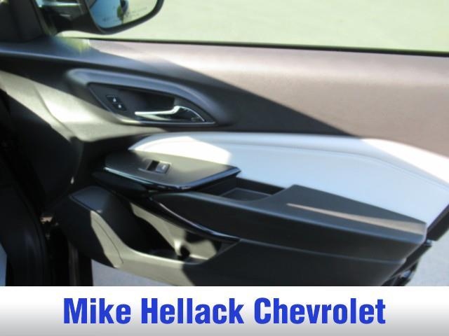 used 2025 Chevrolet Trax car, priced at $23,900