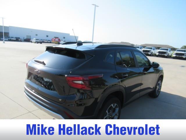 used 2025 Chevrolet Trax car, priced at $23,900