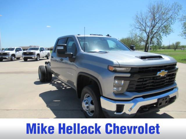new 2025 Chevrolet Silverado 3500 car, priced at $65,973