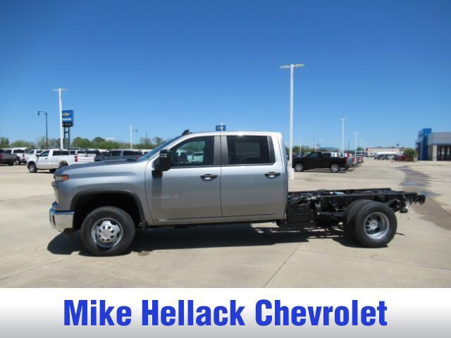 new 2025 Chevrolet Silverado 3500 car, priced at $65,973