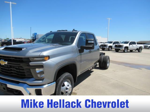 new 2025 Chevrolet Silverado 3500 car, priced at $65,973