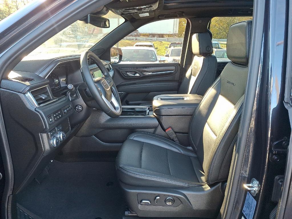 used 2024 GMC Yukon car, priced at $79,995