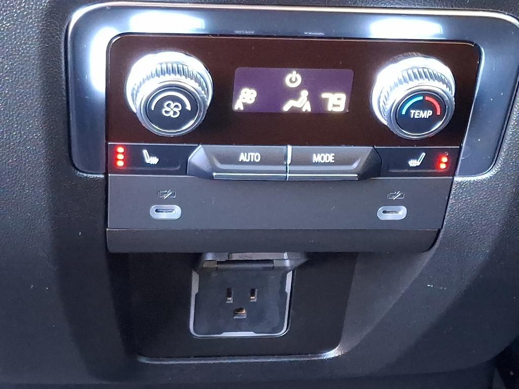 used 2024 GMC Yukon car, priced at $79,995