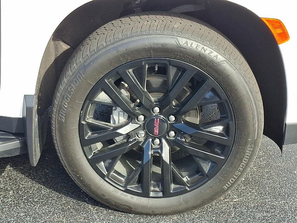 used 2023 GMC Yukon car, priced at $64,998