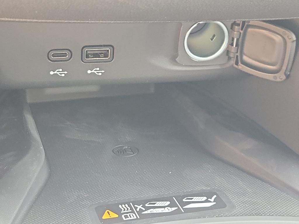 new 2024 Buick Encore GX car, priced at $30,685