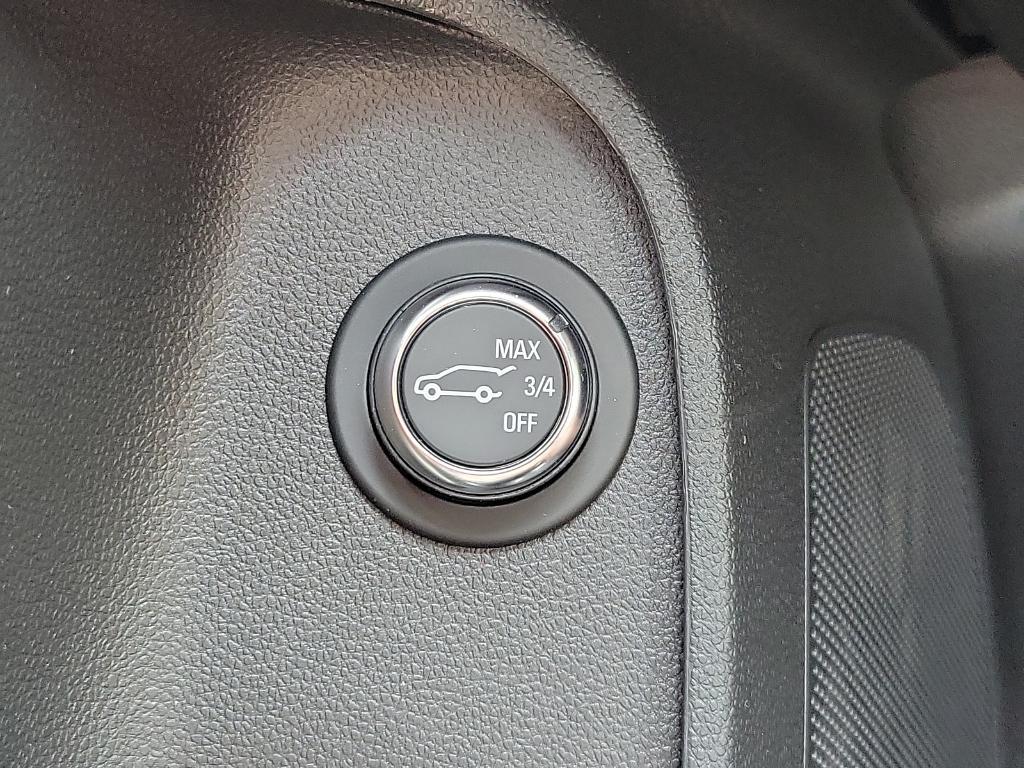 new 2024 Buick Encore GX car, priced at $30,685