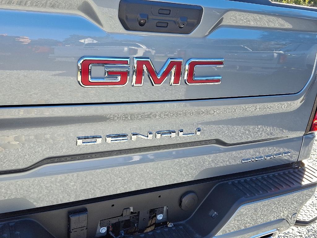 new 2026 GMC Sierra 1500 car, priced at $80,090