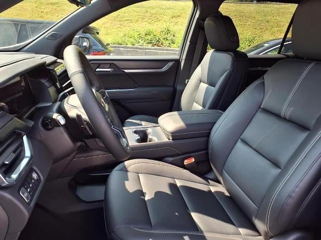 new 2026 GMC Acadia car, priced at $51,030