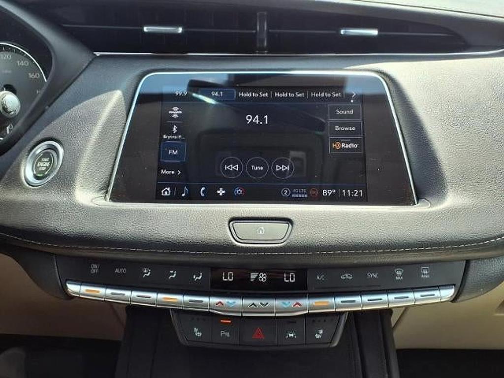 used 2022 Cadillac XT4 car, priced at $29,997