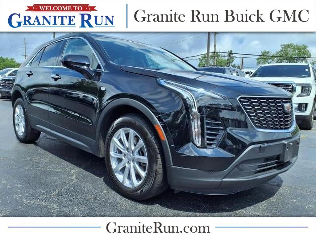 used 2022 Cadillac XT4 car, priced at $29,997
