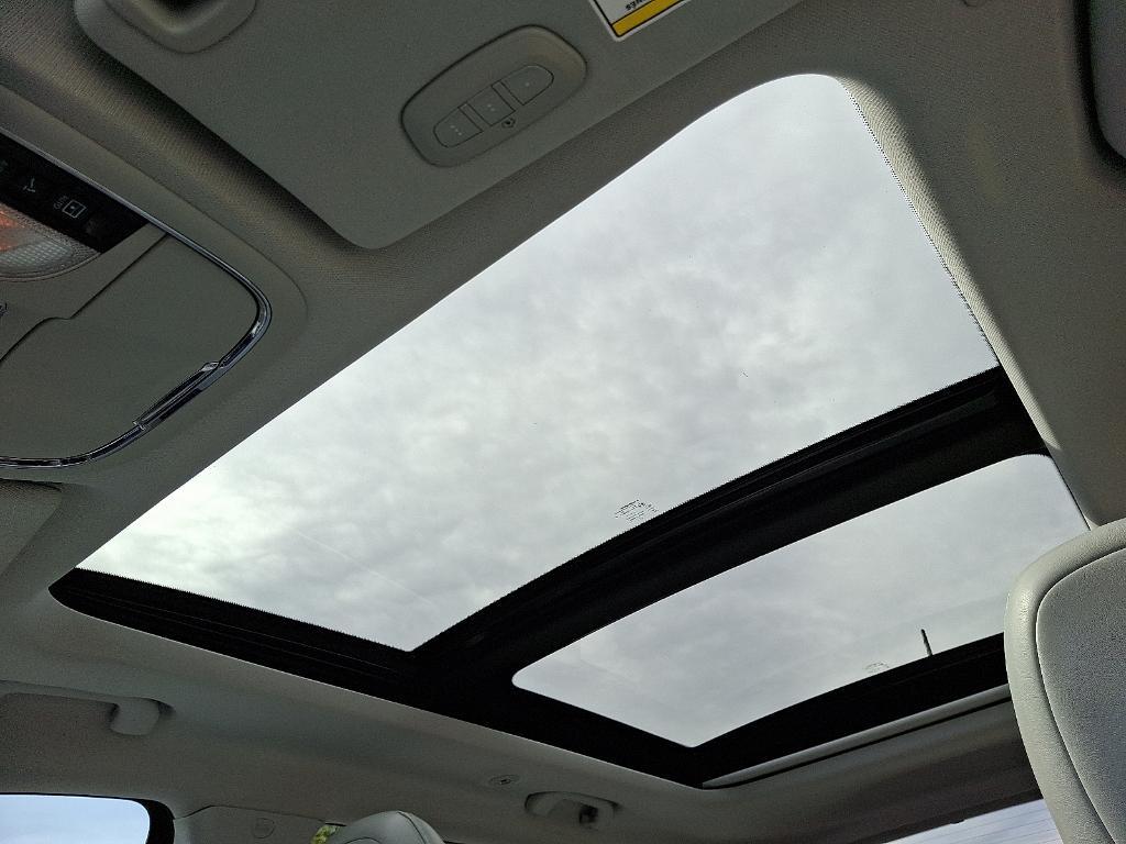 used 2019 Jeep Cherokee car, priced at $16,995