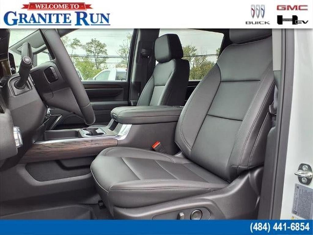 new 2025 GMC Sierra 2500 car, priced at $73,029