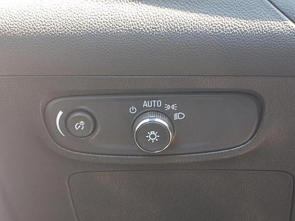 new 2026 Buick Encore GX car, priced at $31,285