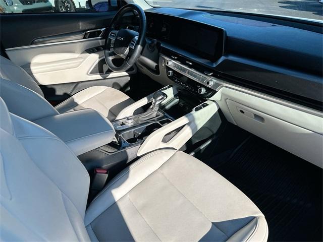 used 2024 Kia Telluride car, priced at $32,495