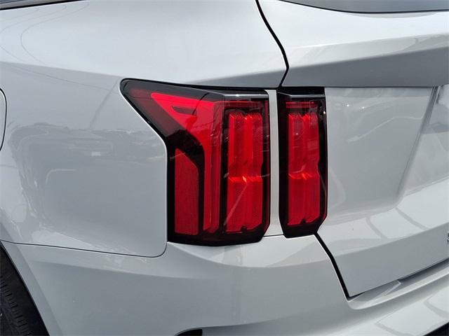 used 2022 Kia Sorento car, priced at $30,995