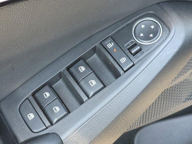 used 2025 Kia Seltos car, priced at $25,995