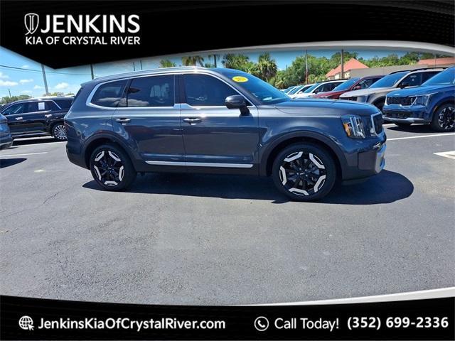 used 2023 Kia Telluride car