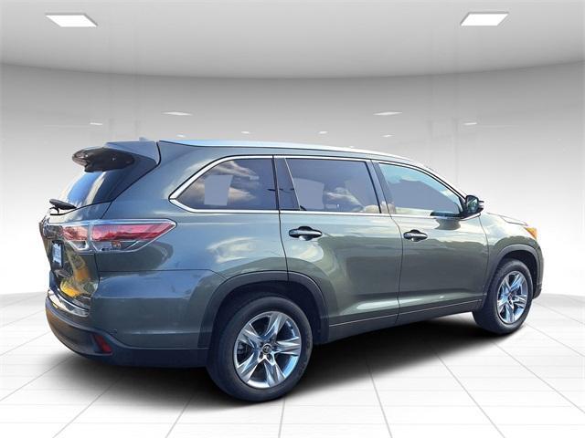 used 2016 Toyota Highlander car, priced at $21,495