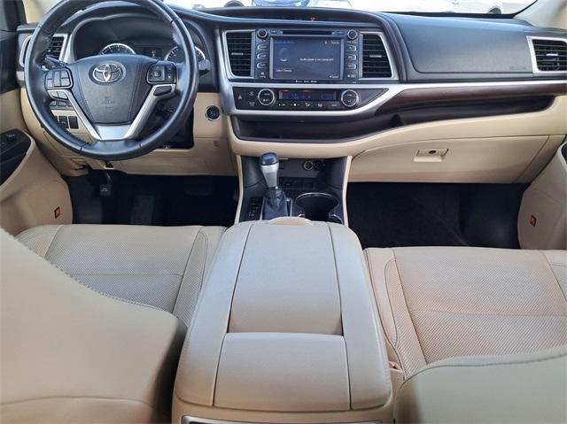 used 2016 Toyota Highlander car, priced at $21,495