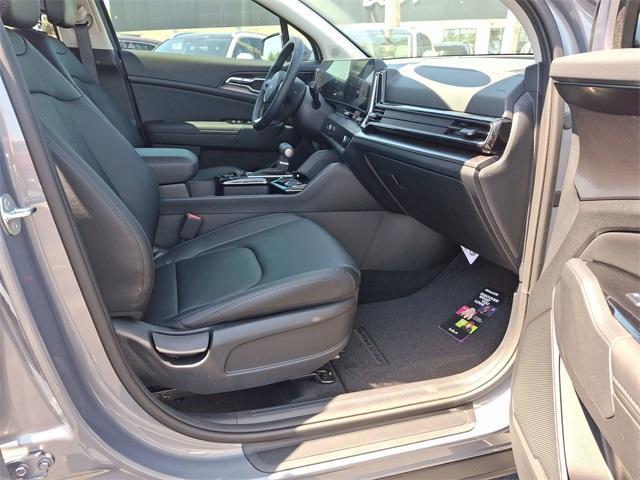 used 2025 Kia Sportage car, priced at $29,995