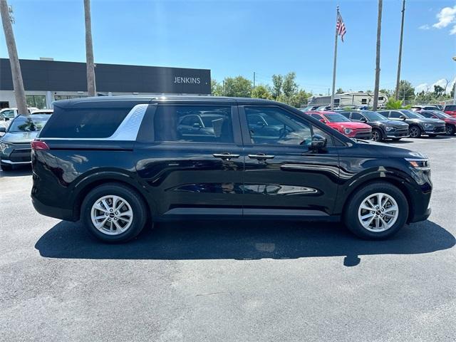 used 2022 Kia Carnival car, priced at $26,995