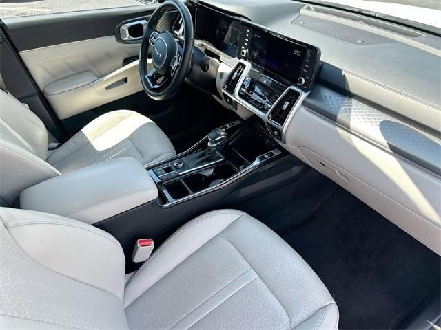 used 2022 Kia Sorento car, priced at $27,995