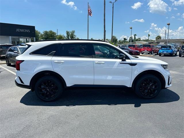 used 2022 Kia Sorento car, priced at $27,995