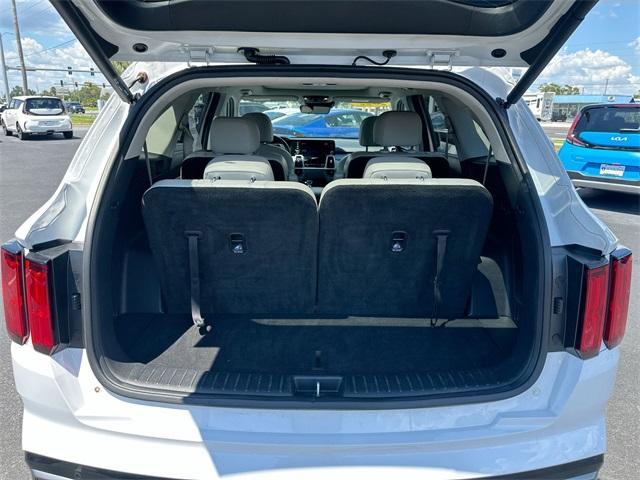 used 2022 Kia Sorento car, priced at $27,995