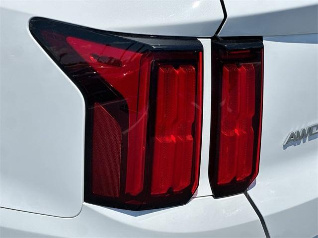 used 2022 Kia Sorento car, priced at $27,995
