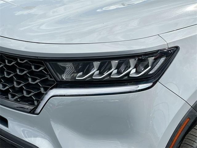 used 2023 Kia Sorento car, priced at $30,995