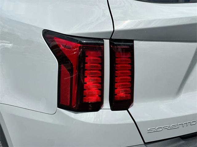 used 2023 Kia Sorento car, priced at $30,995