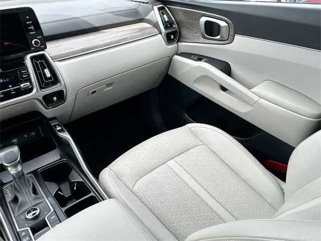 used 2023 Kia Sorento car, priced at $30,995