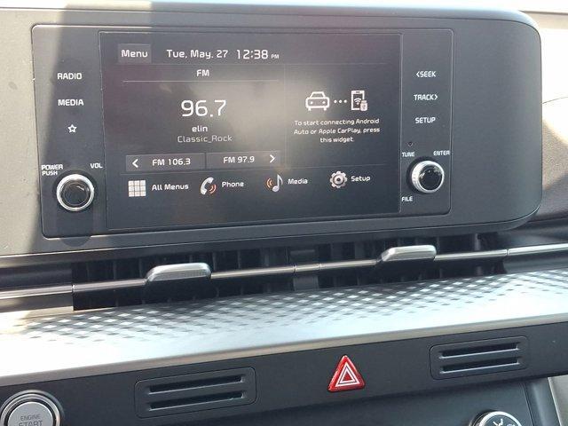 used 2023 Kia Carnival car